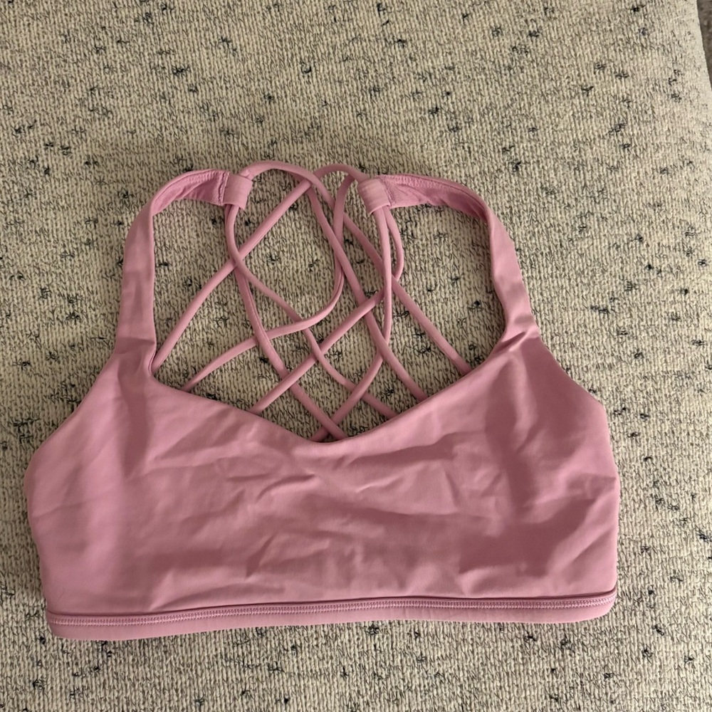 Free to be Lululemon Sport Bra - Perfect condition NWOT